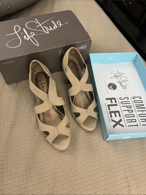 Life Stride Women's Taupe Strappy Heels